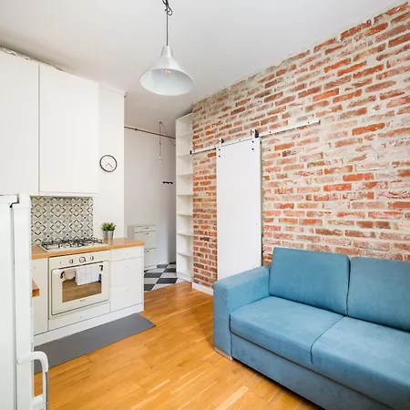 Metro Raclawicka Comfy By Bookinghost Varşova